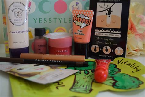 YesStyle Beauty Box .